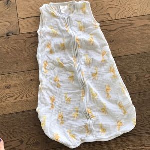 Aden giraffe muslin sleep sack